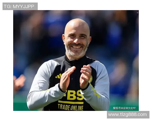 戴护腕的足球球星有哪些?他们的独特风格与比赛表现解析